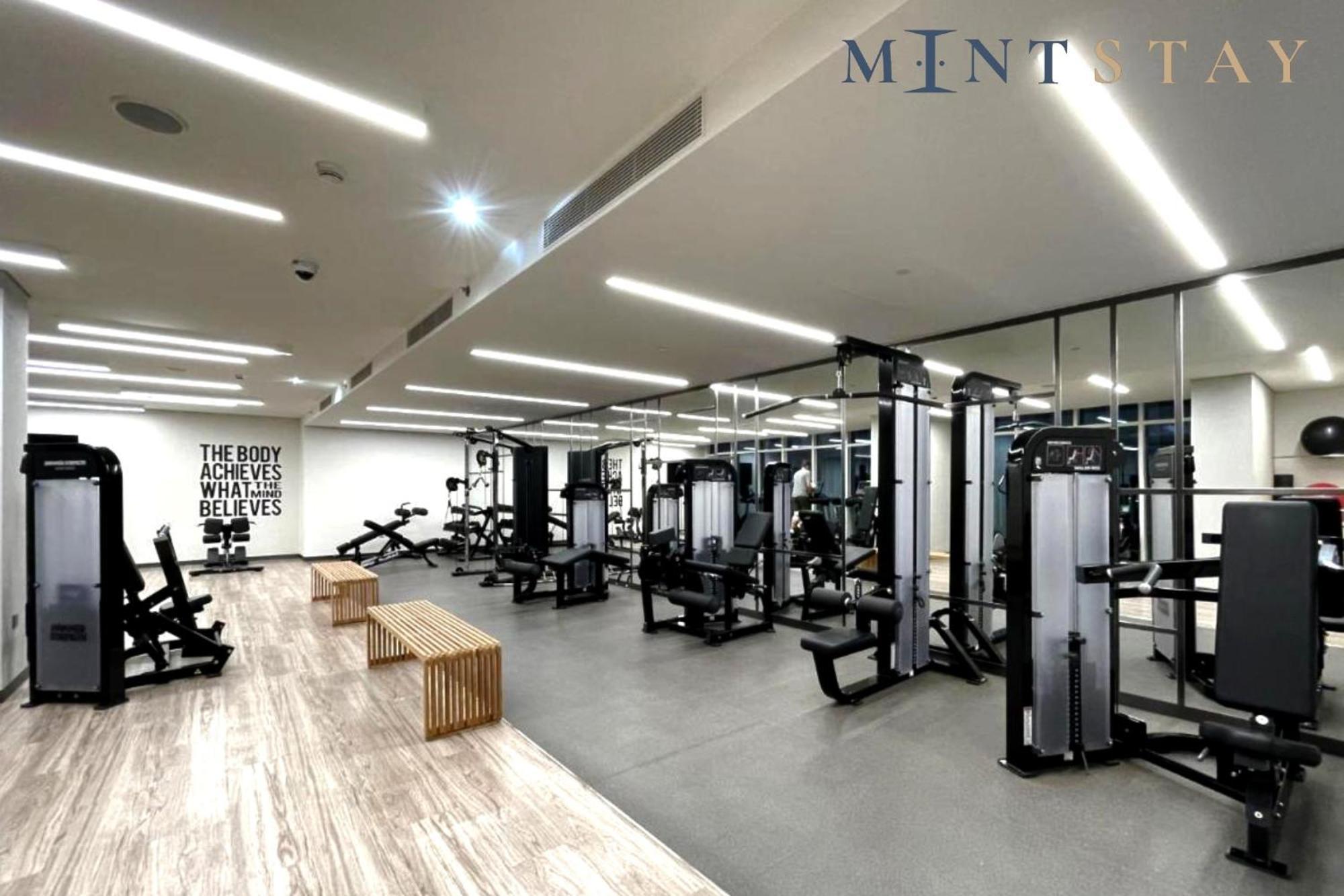 Sunrise Bay, Emaar Beachfront Harbour - Mint Apartment