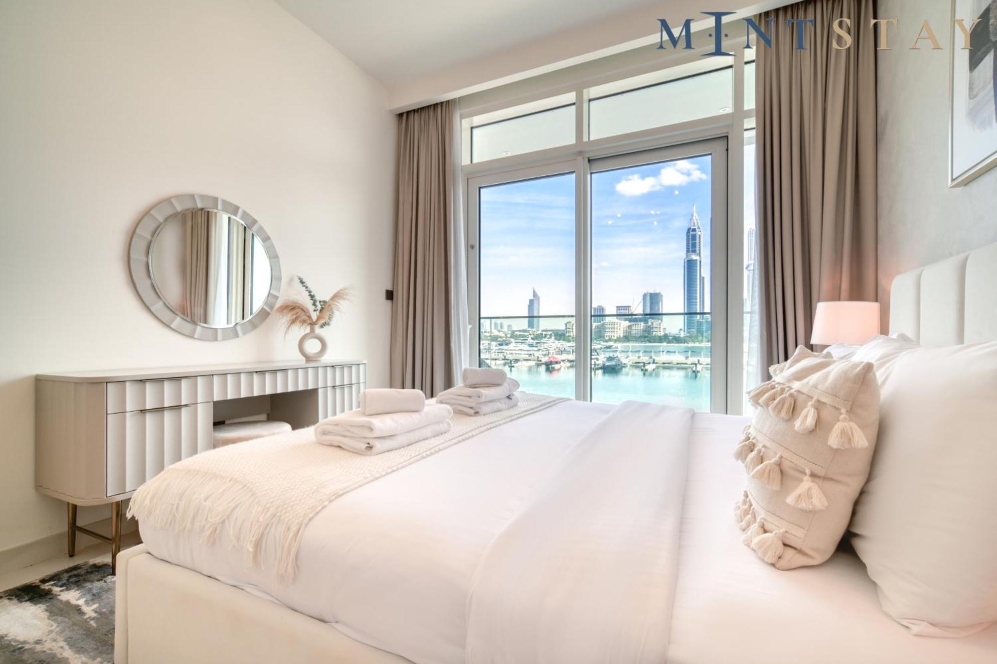 Sunrise Bay, Emaar Beachfront Harbour - Mint Apartment *