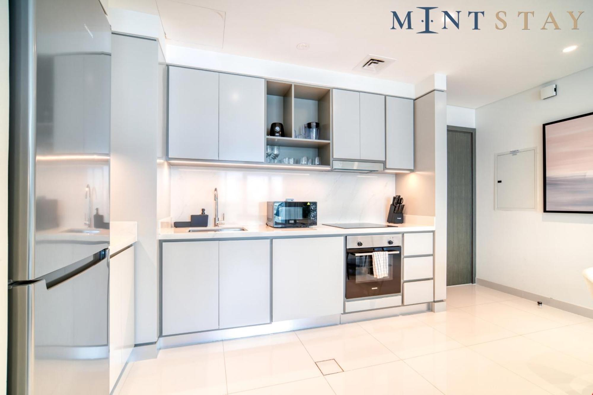 Apartment Sunrise Bay, Emaar Beachfront Harbour - Mint