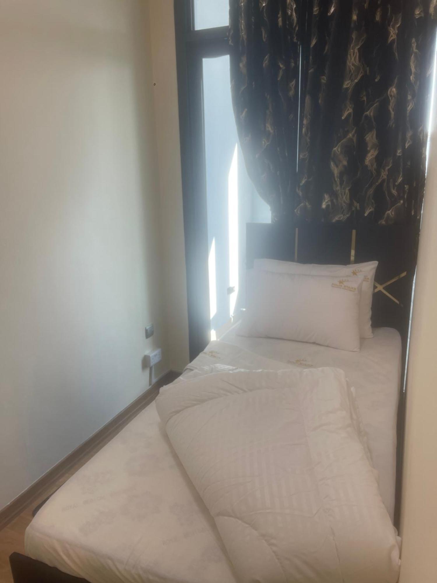 Four Stars Dubai