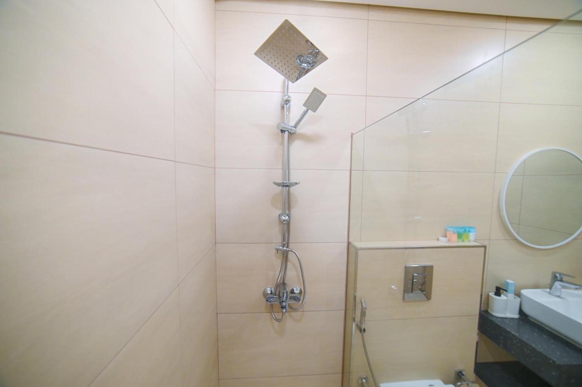 03 Diamond Jumeirah Garden 1 2br Apartment *