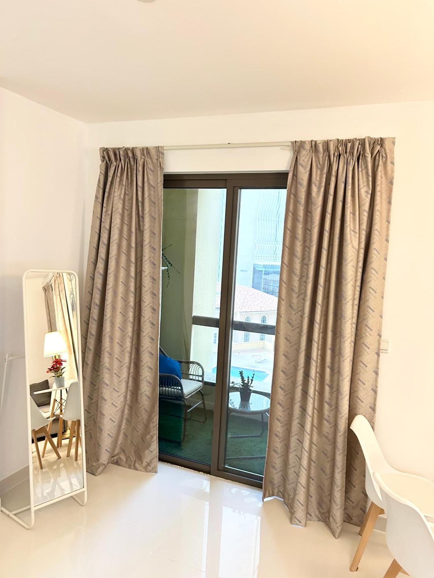 Apartment Seaside Spacious With Vibrant Vibes In Jbr By Sweet Homes *