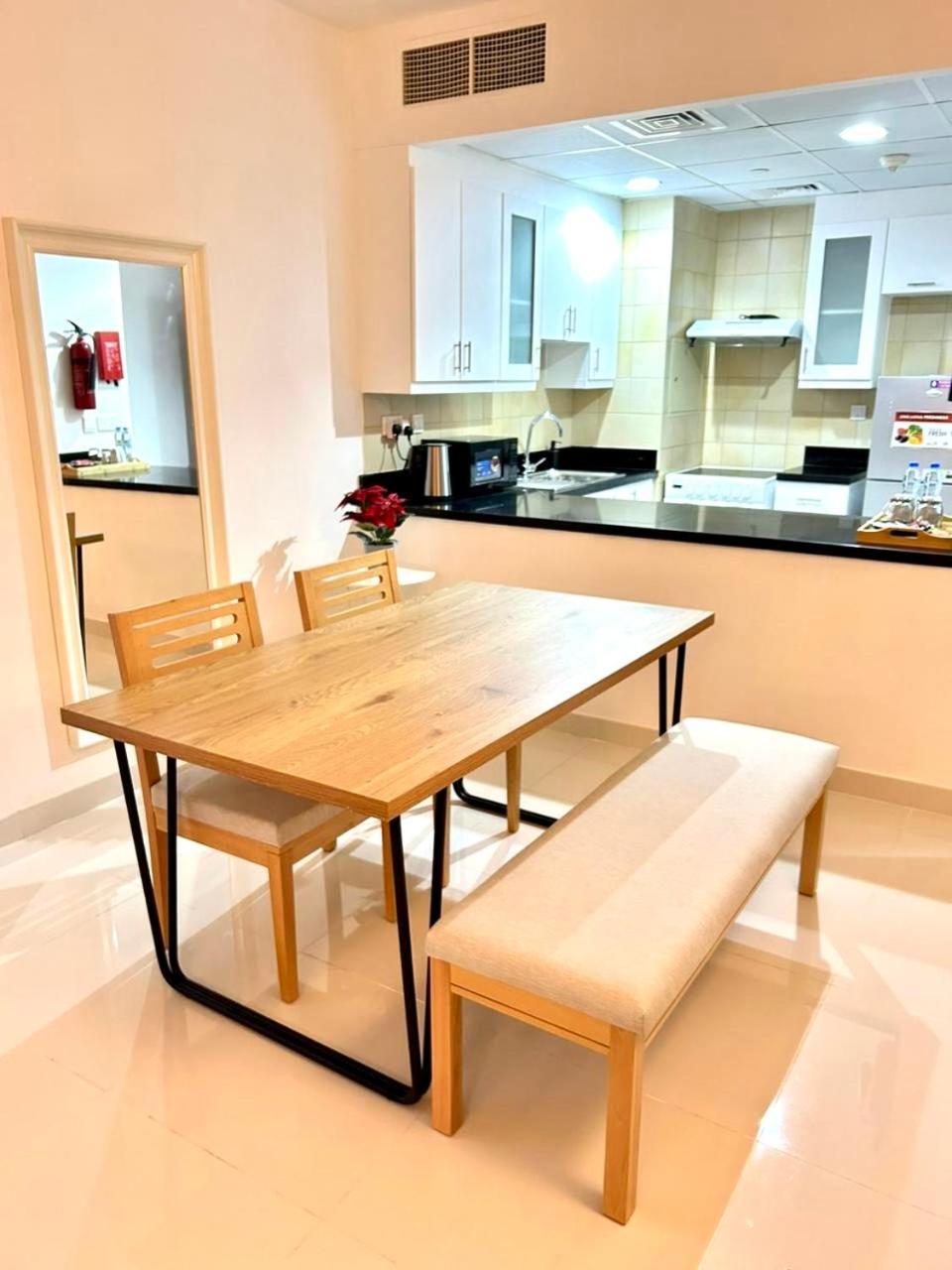 Apartment Seaside Spacious With Vibrant Vibes In Jbr By Sweet Homes *