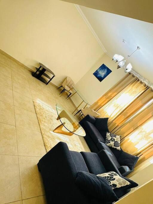 Luxurious & Fully Spacious 2 Bedroom Apt' *