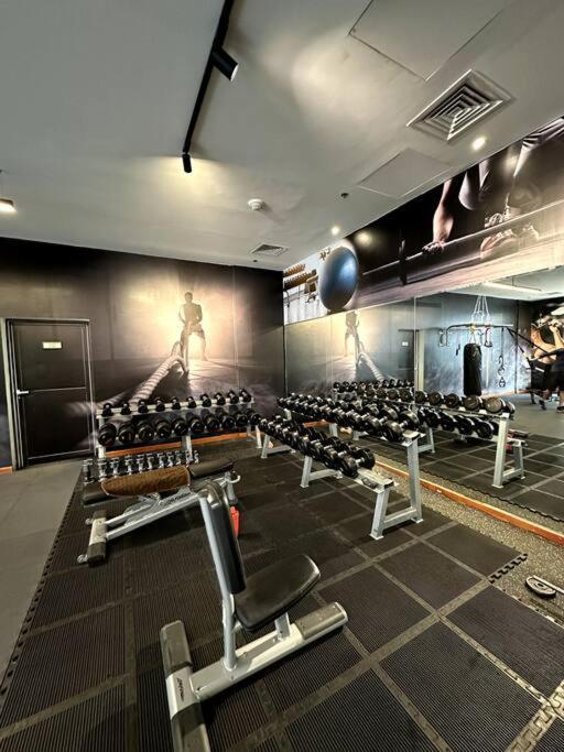 Luxurious & Fully Spacious 2 Bedroom Apt' Apartment Dubai
