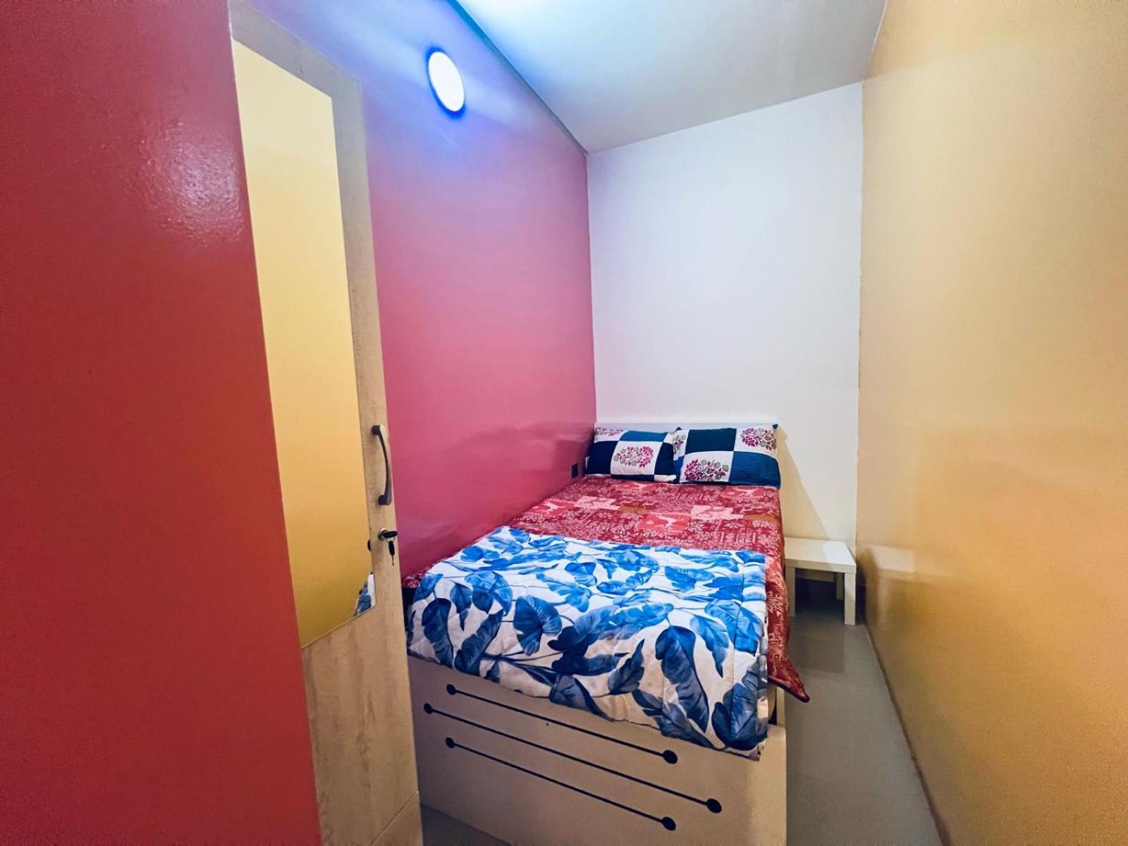 Hospedagem domiciliar Moon Backpackers Burjman Exit 2, Family Partitions, Loft Partitions,