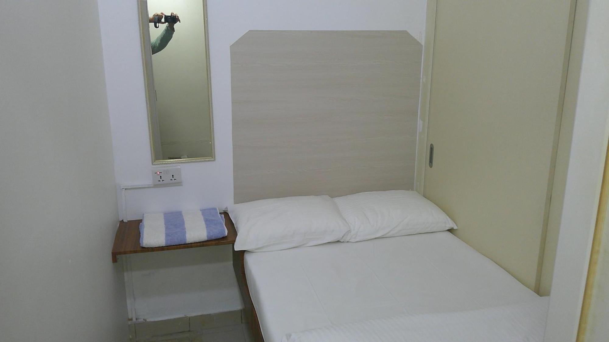 Hostel Ruby Star G P-34567 *