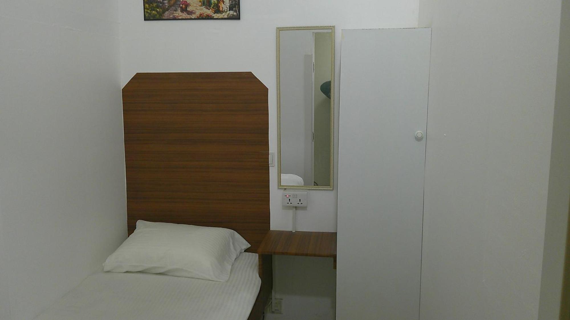 Ruby Star G P-34567 Hostel Dubai
