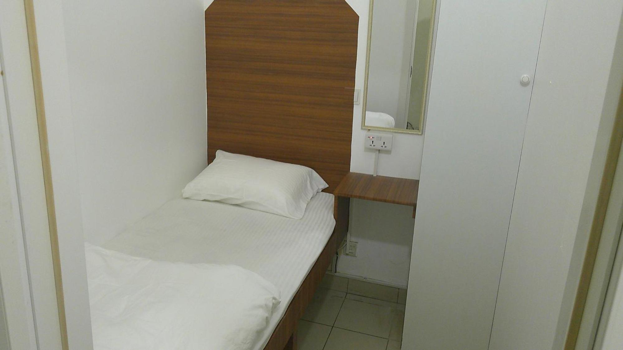 Hostel Ruby Star G P-34567 Dubai