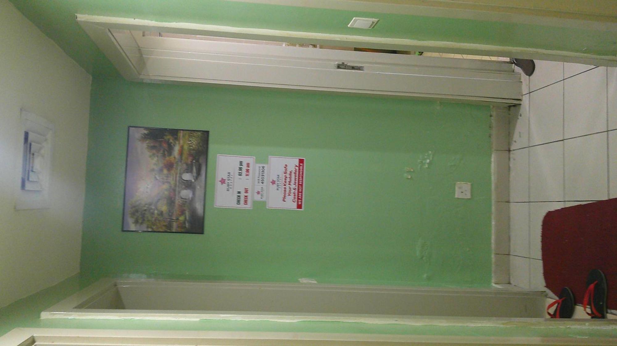 Hostel Ruby Star G P-34567
