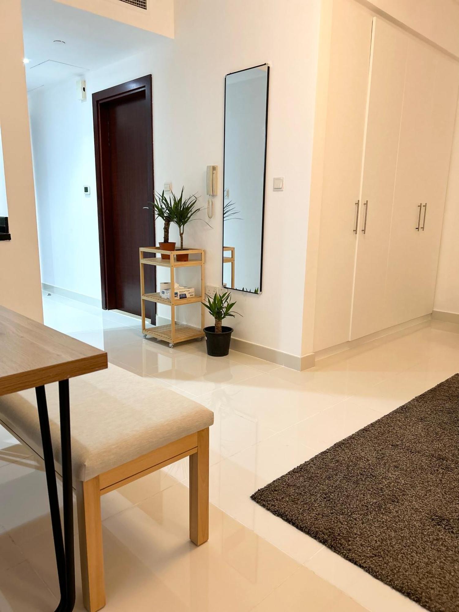 Apartment Seaside Spacious With Vibrant Vibes In Jbr By Sweet Homes *