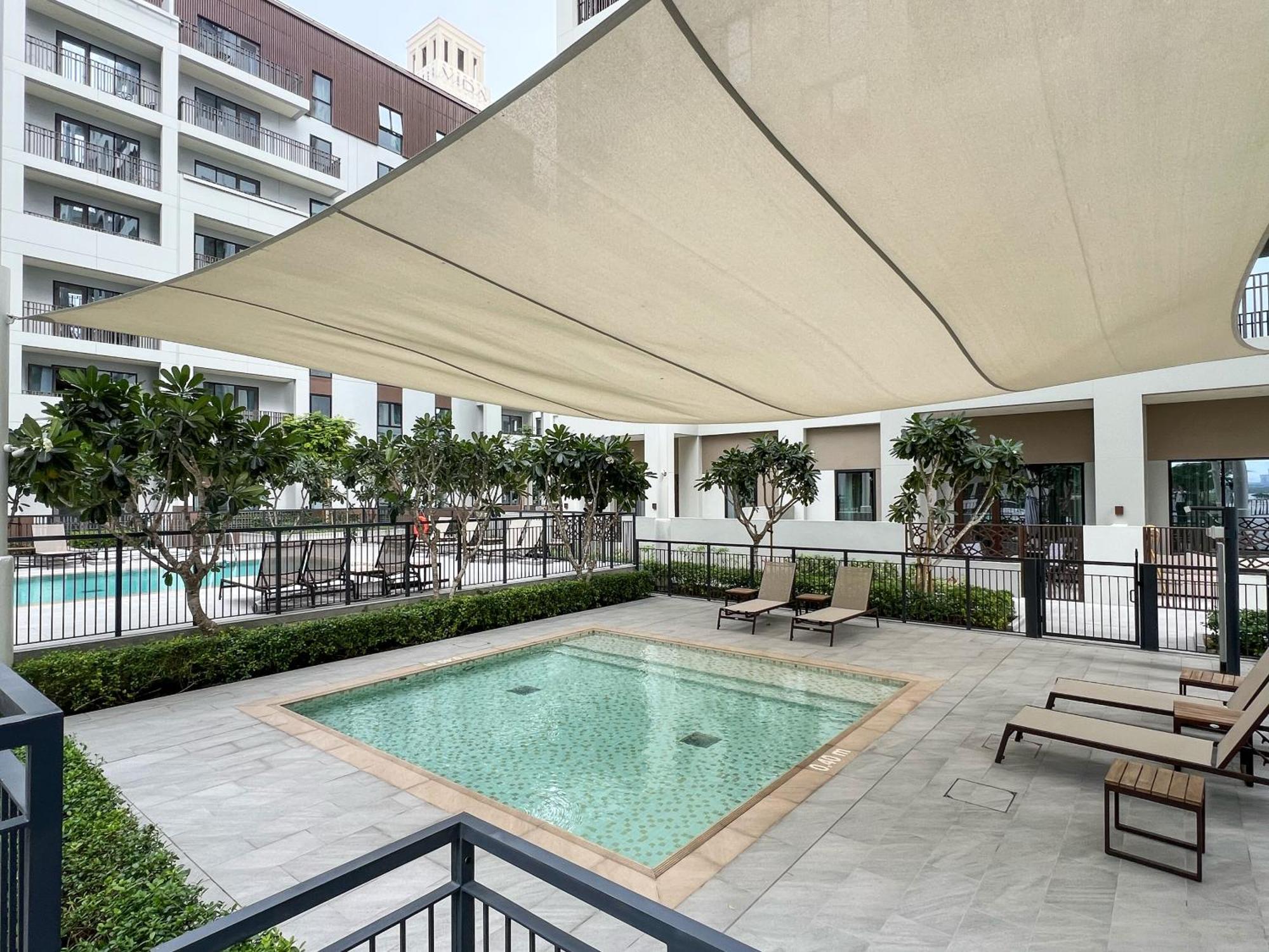 Designer 2br In Creek Summer 3mins Walk To The - 207 Dubai