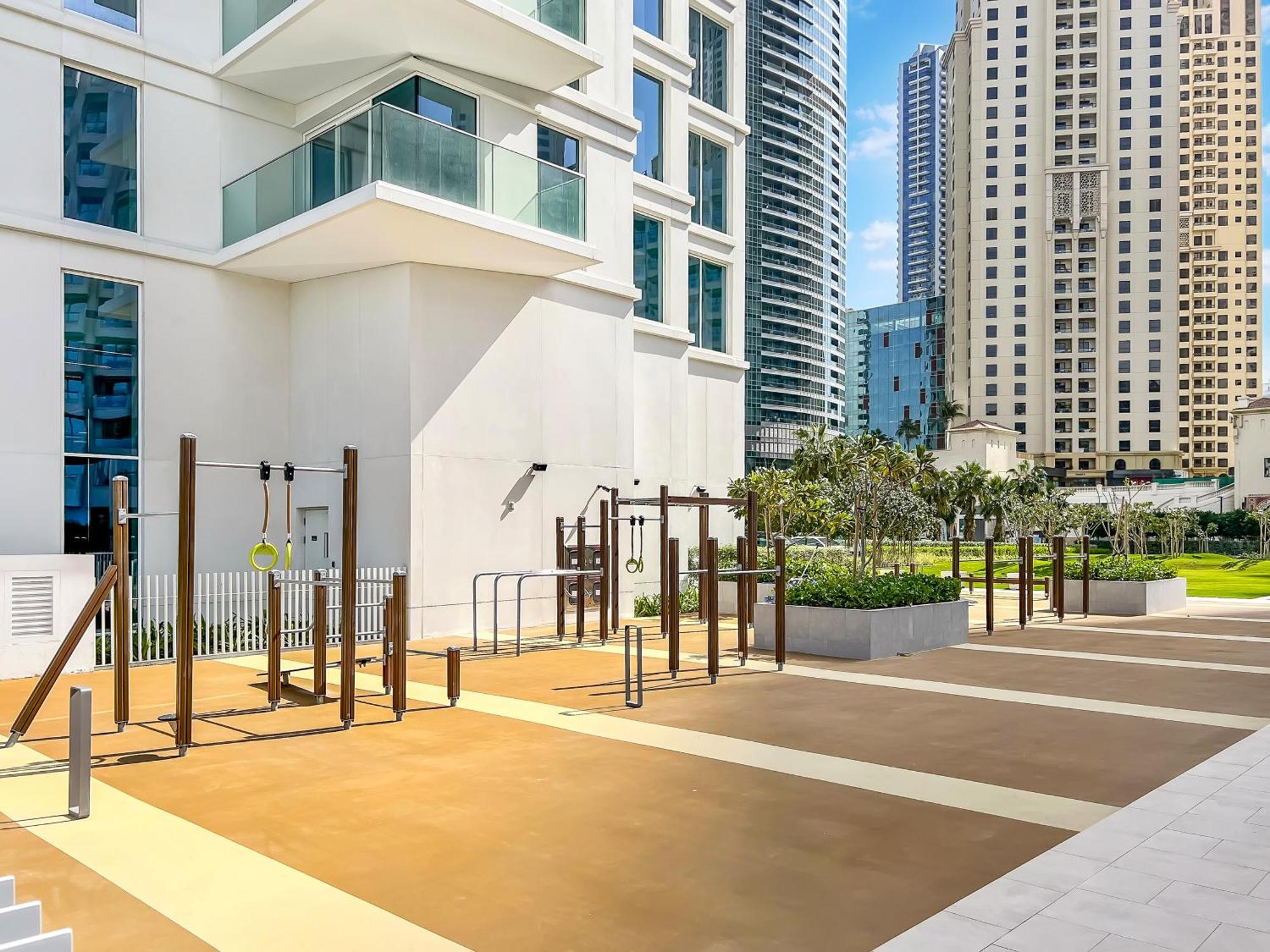 Fam Living - Modern 1-bedroom Gem In Jbr, Steps From The