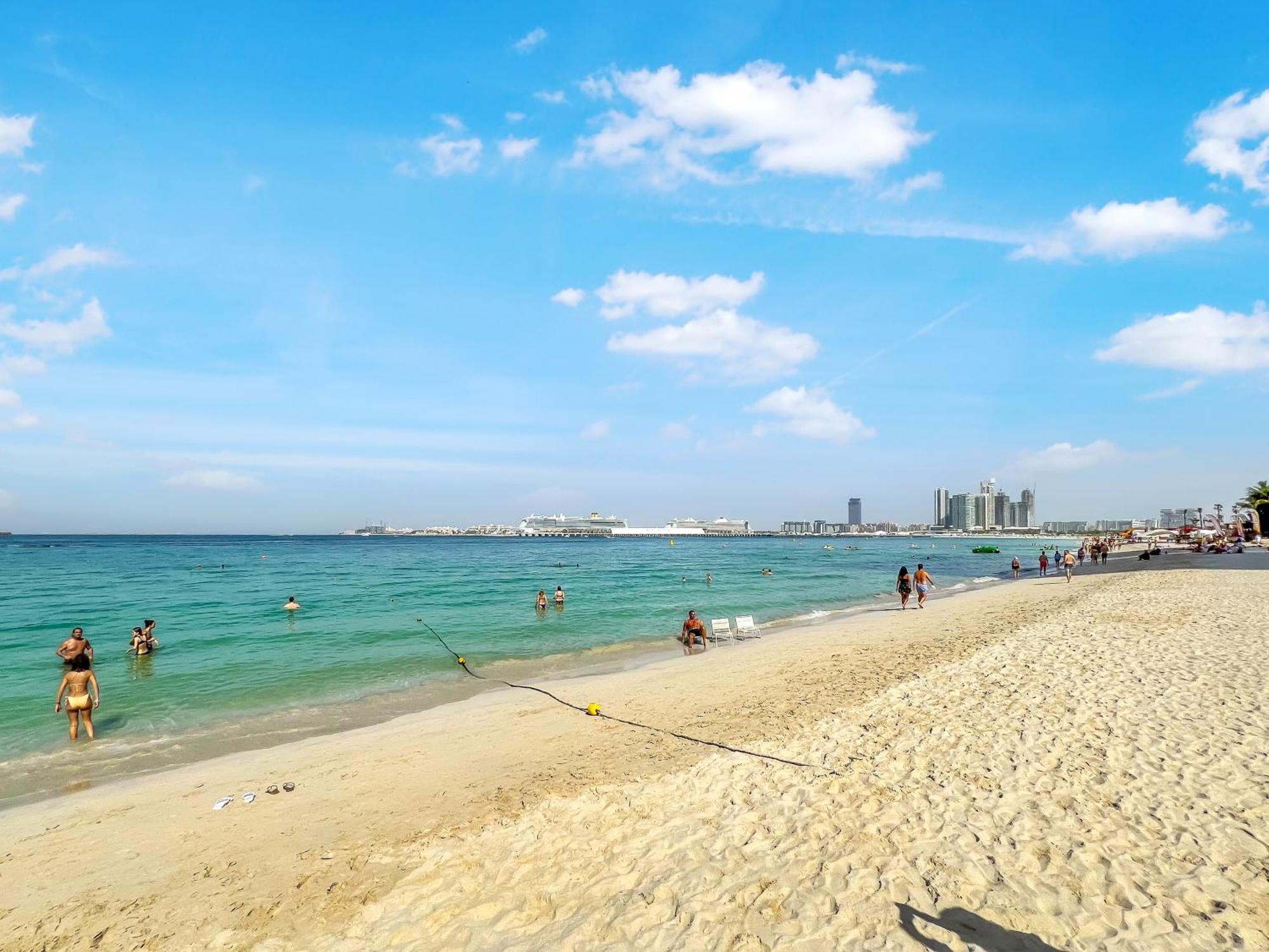 Apartment Fam Living - Modern 1-bedroom Gem In Jbr, Steps From The