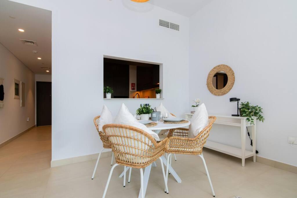 Elite Escape - 2 Bhk Getaway With Mall Access - 1503 Apartamento *