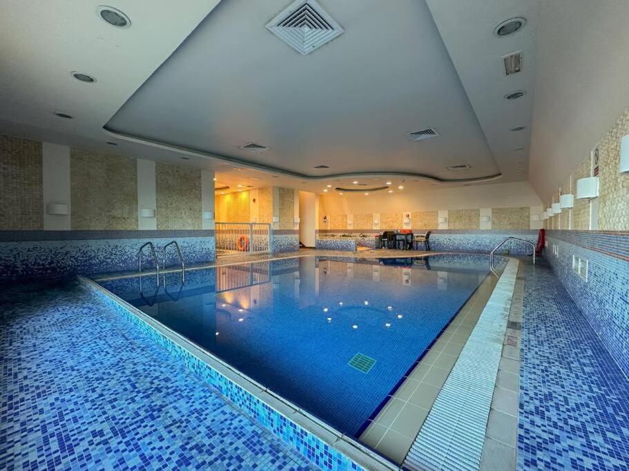 Ensuite In Coliving In Marina *