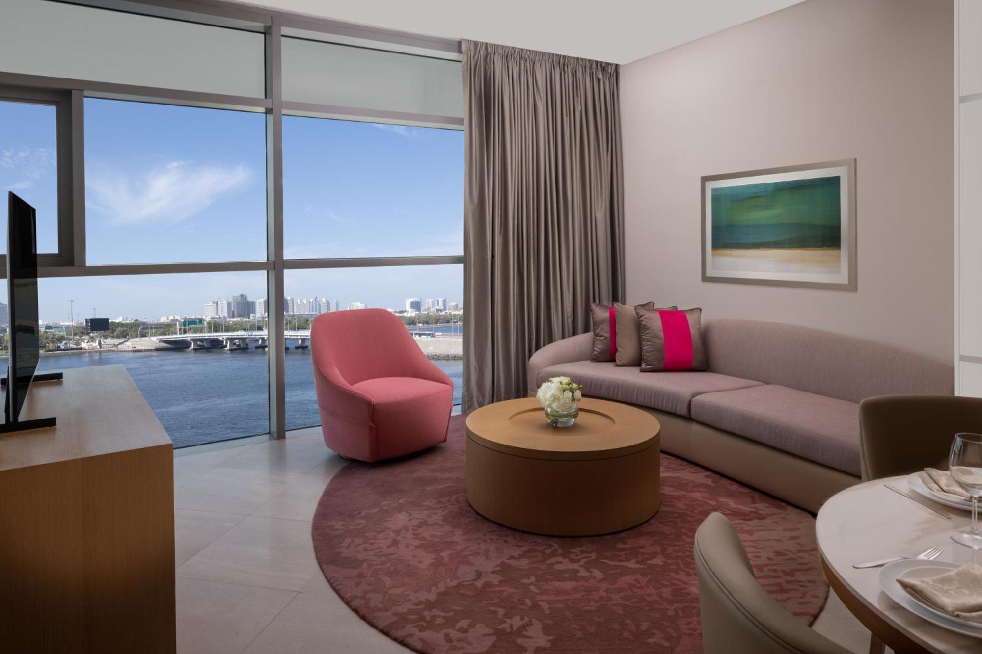 Hilton Creek & Residences