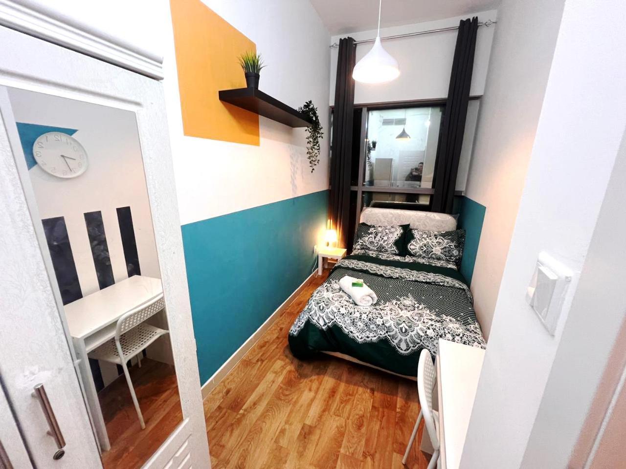 Relaxing Closed Partition In Tecom Near Metro Homestay *