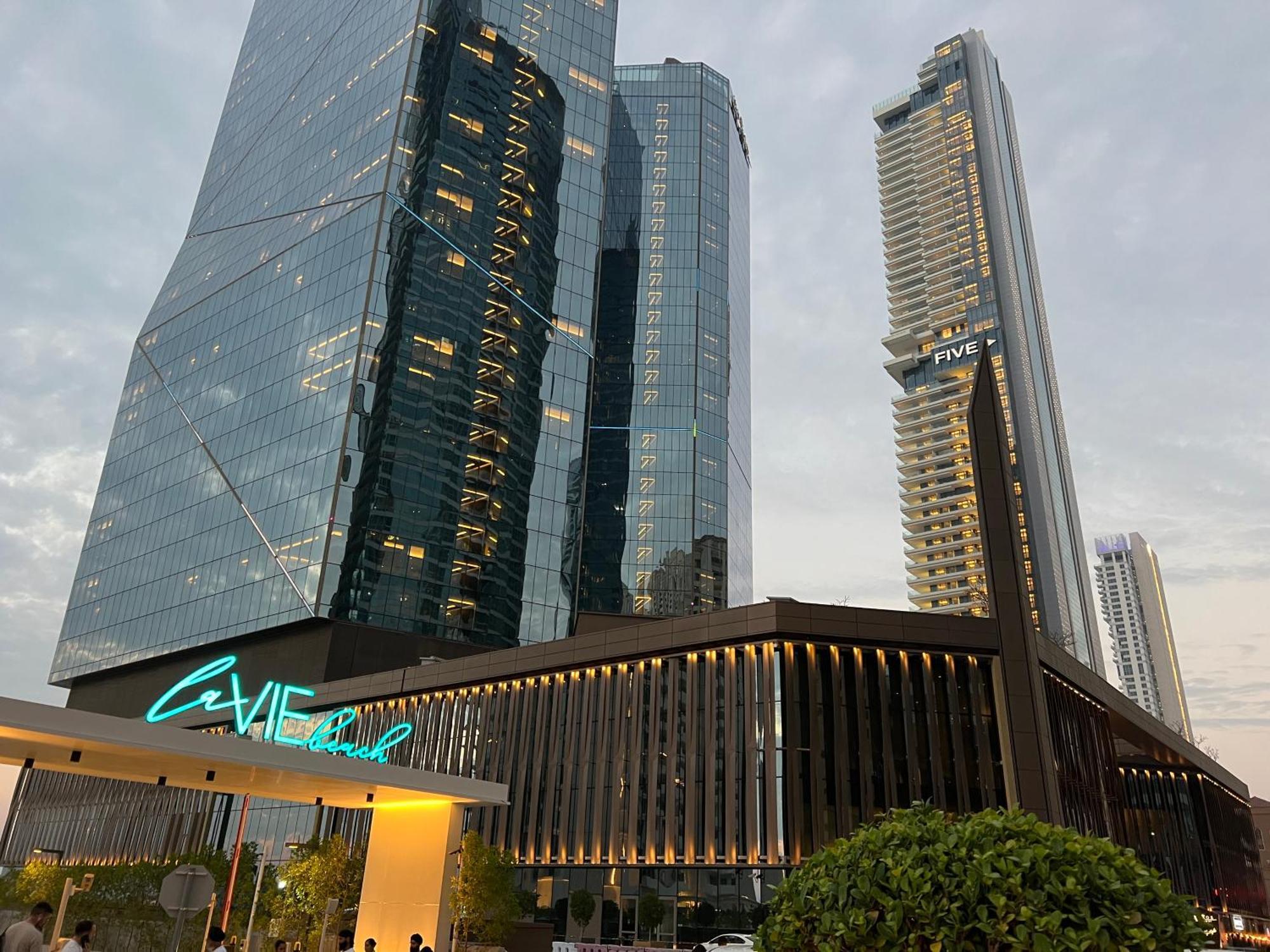 1 Bedroom Flat, Luxury Amenities, Near Jbr & Club With Free Parking In Jbr *