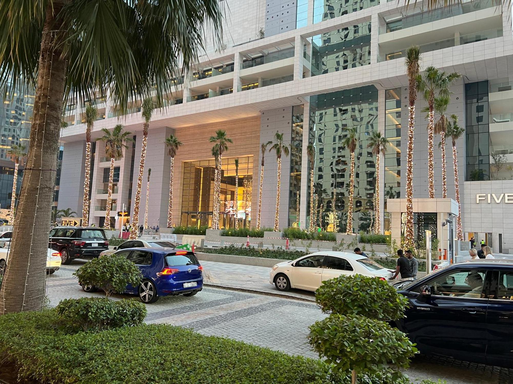 1 Bedroom Flat, Luxury Amenities, Near Jbr & Club With Free Parking In Jbr Apartment *