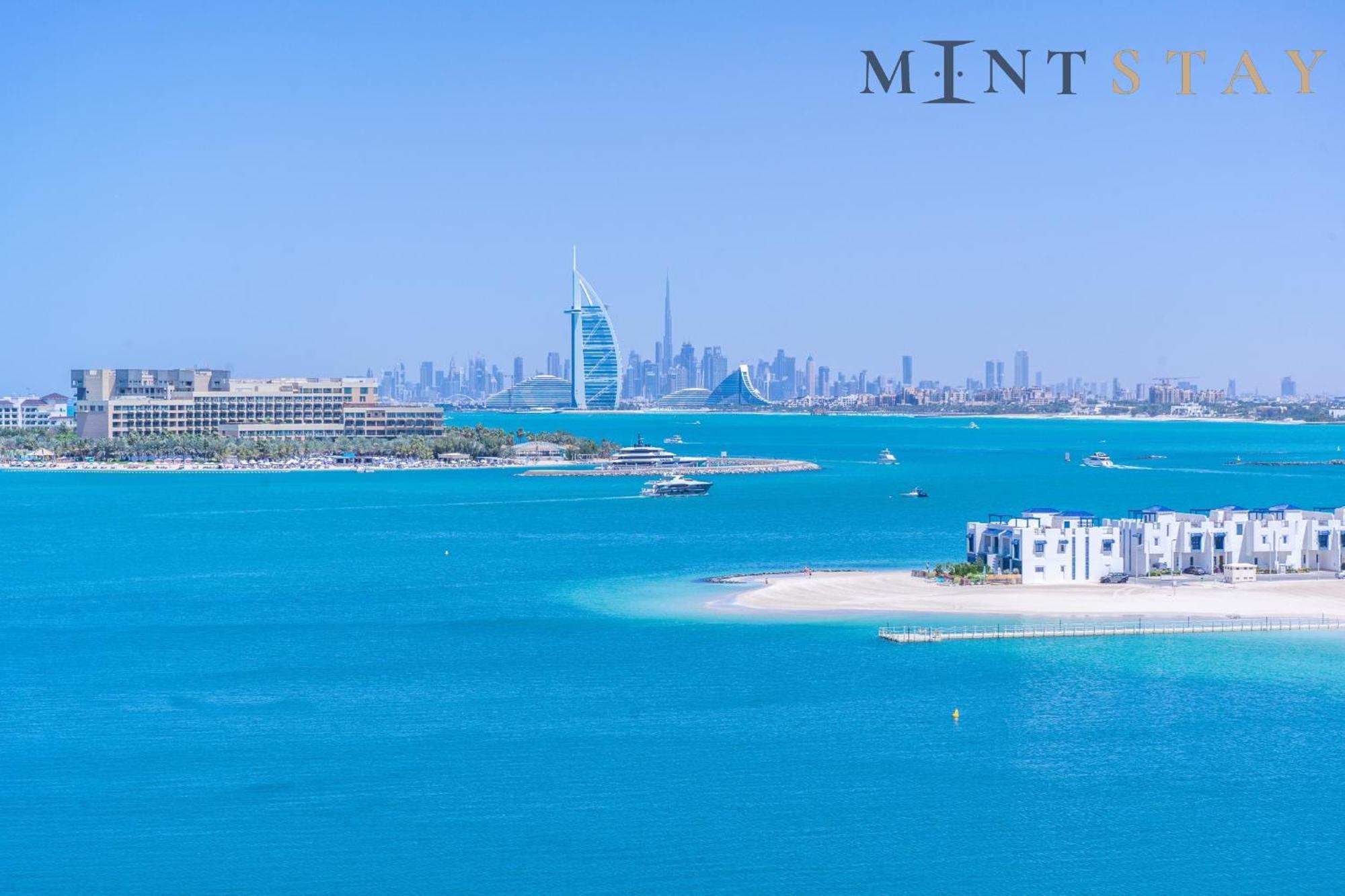 Shoreline 14, Palm Jumeirah - Mint *