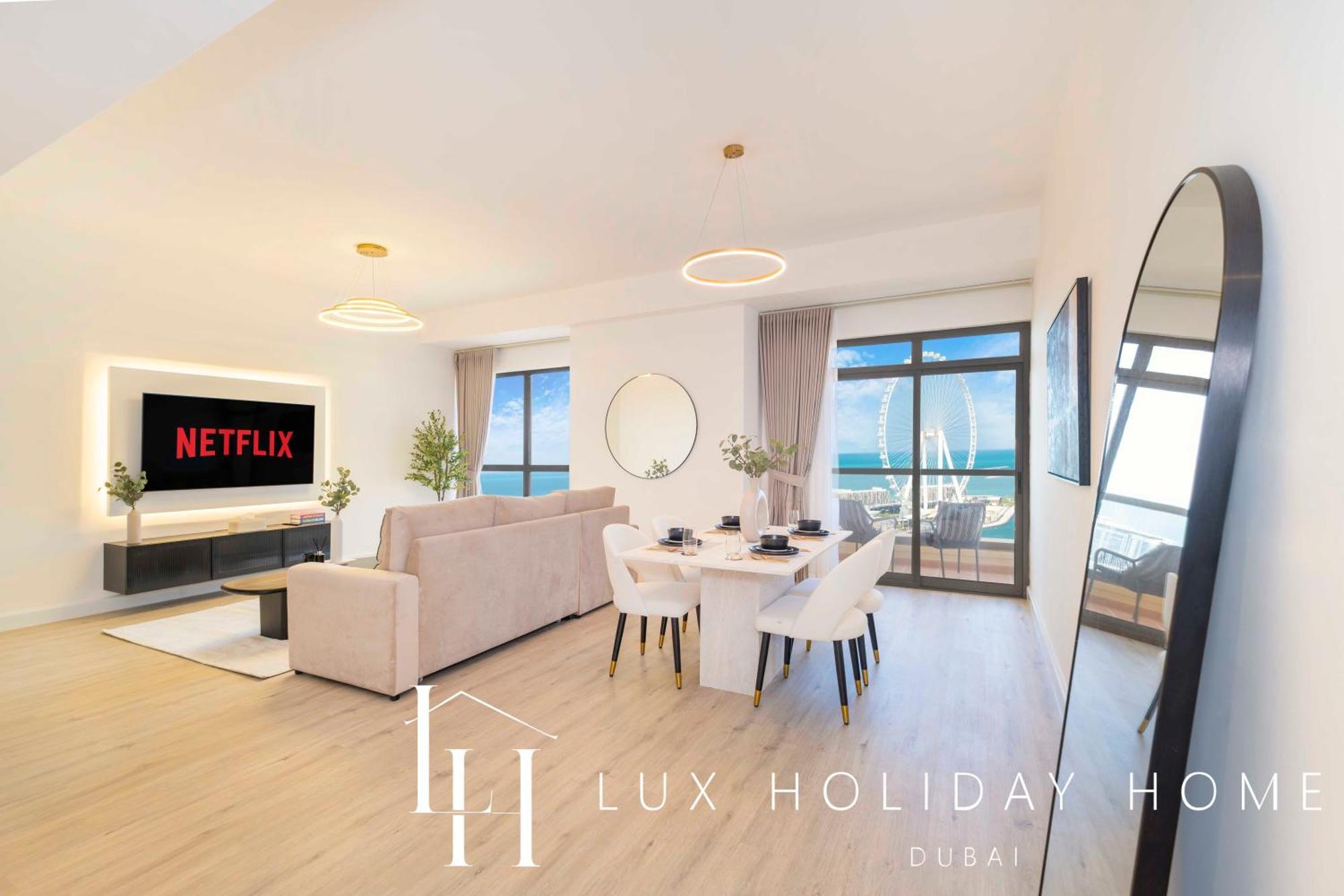 Lux The Eye Sea View Apartment Dubai