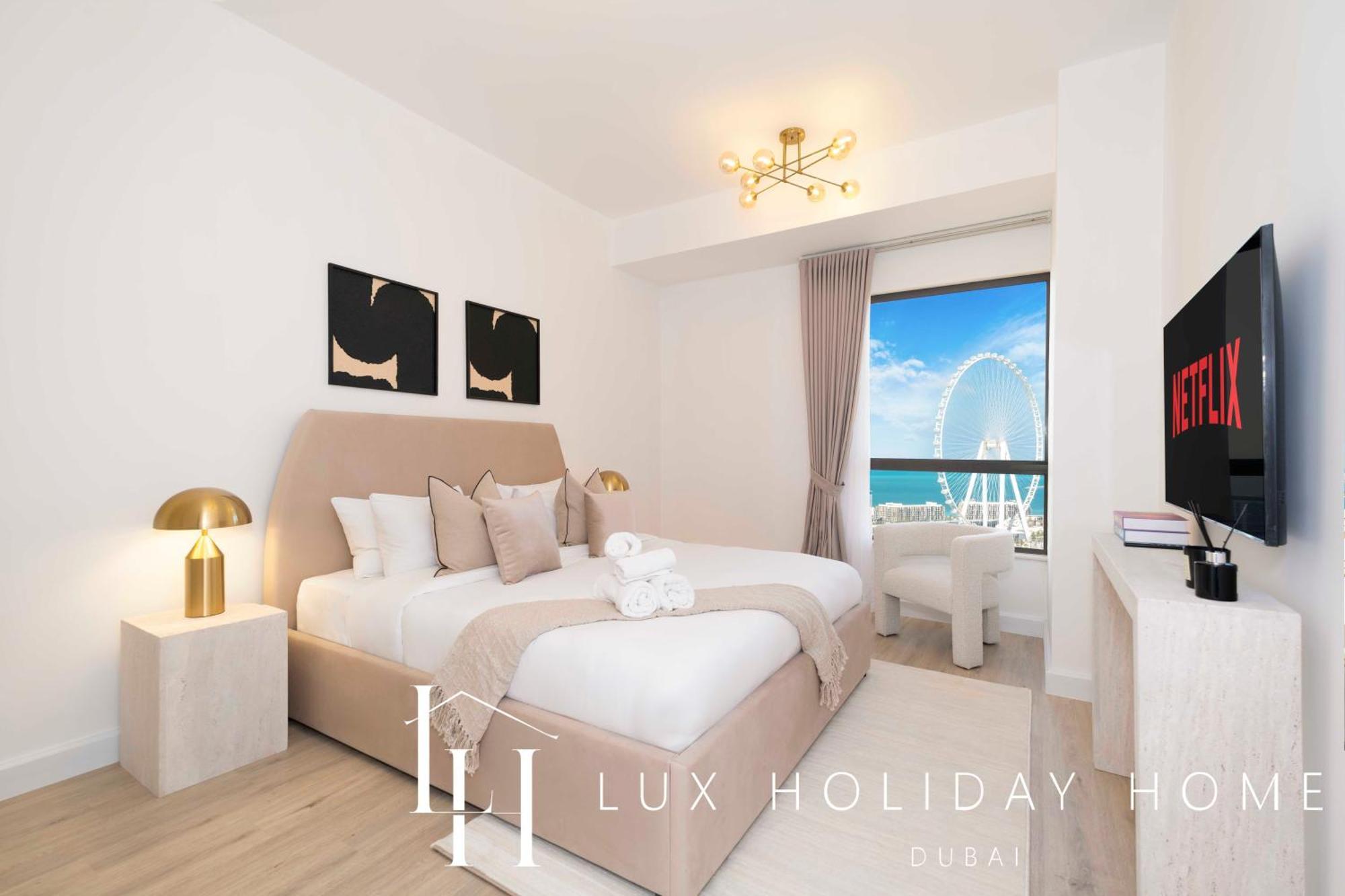 Lux The Eye Sea View Apartment Dubai