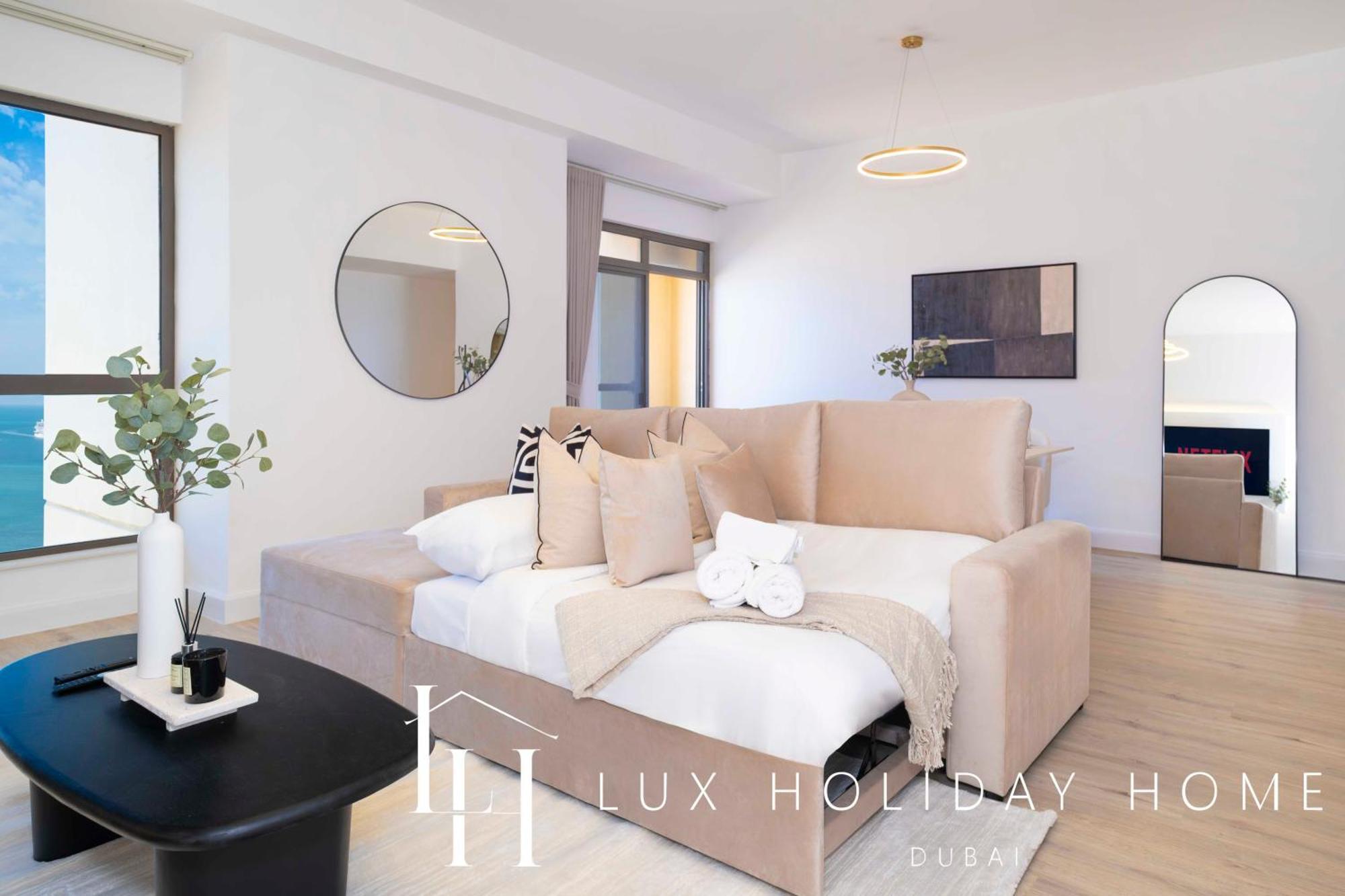 Lux The Eye Sea View