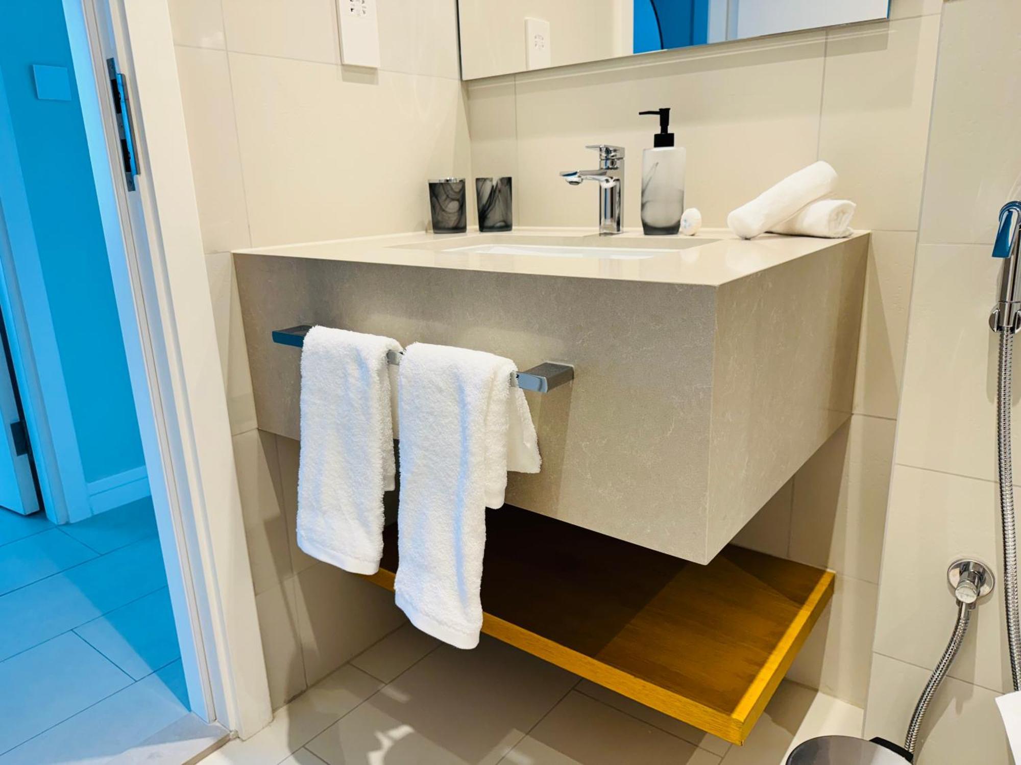 Luxury Brand New 2 Bedroom In La View -jbr Dubai