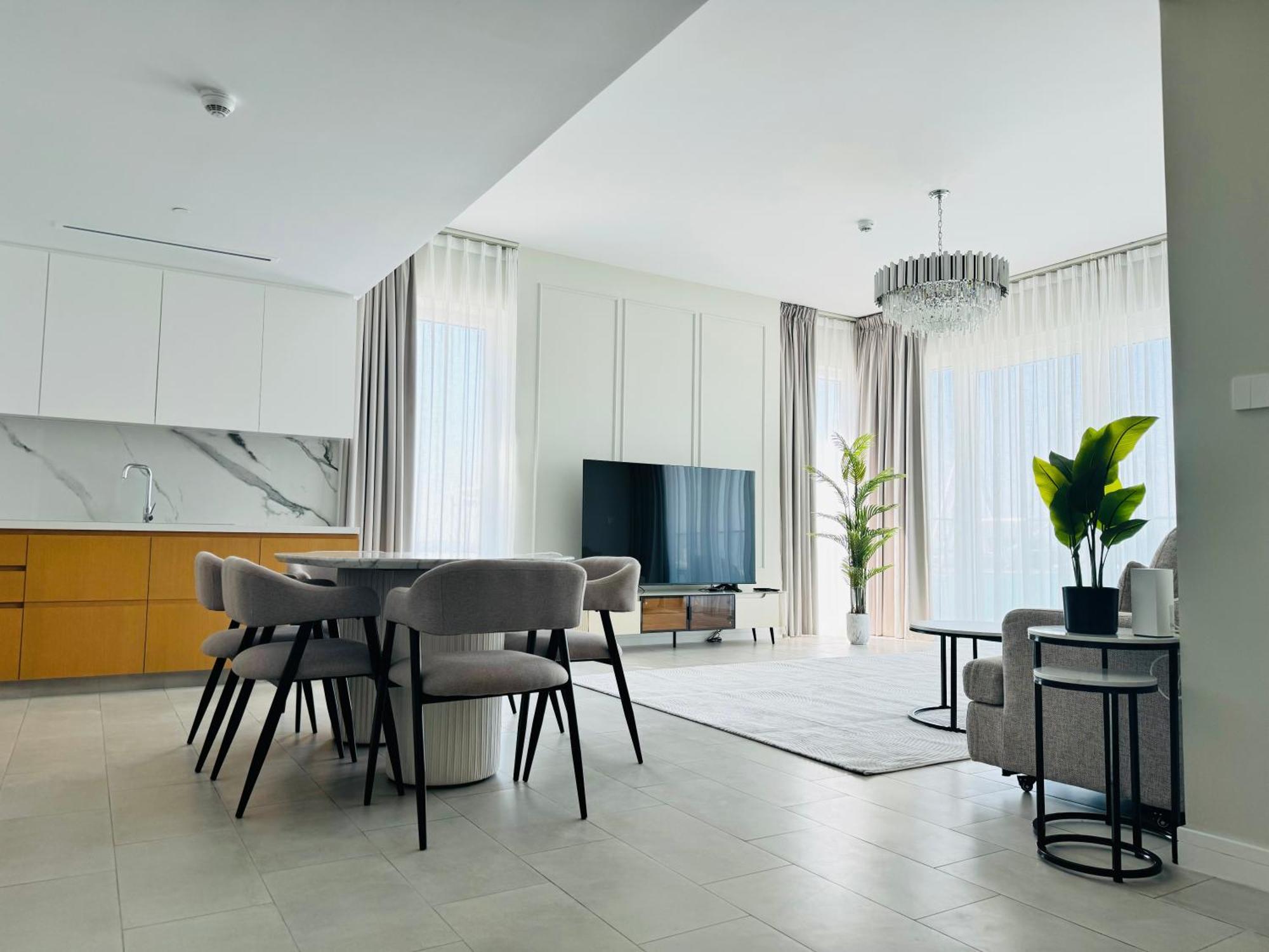 Luxury Brand New 2 Bedroom In La View -jbr * Dubai