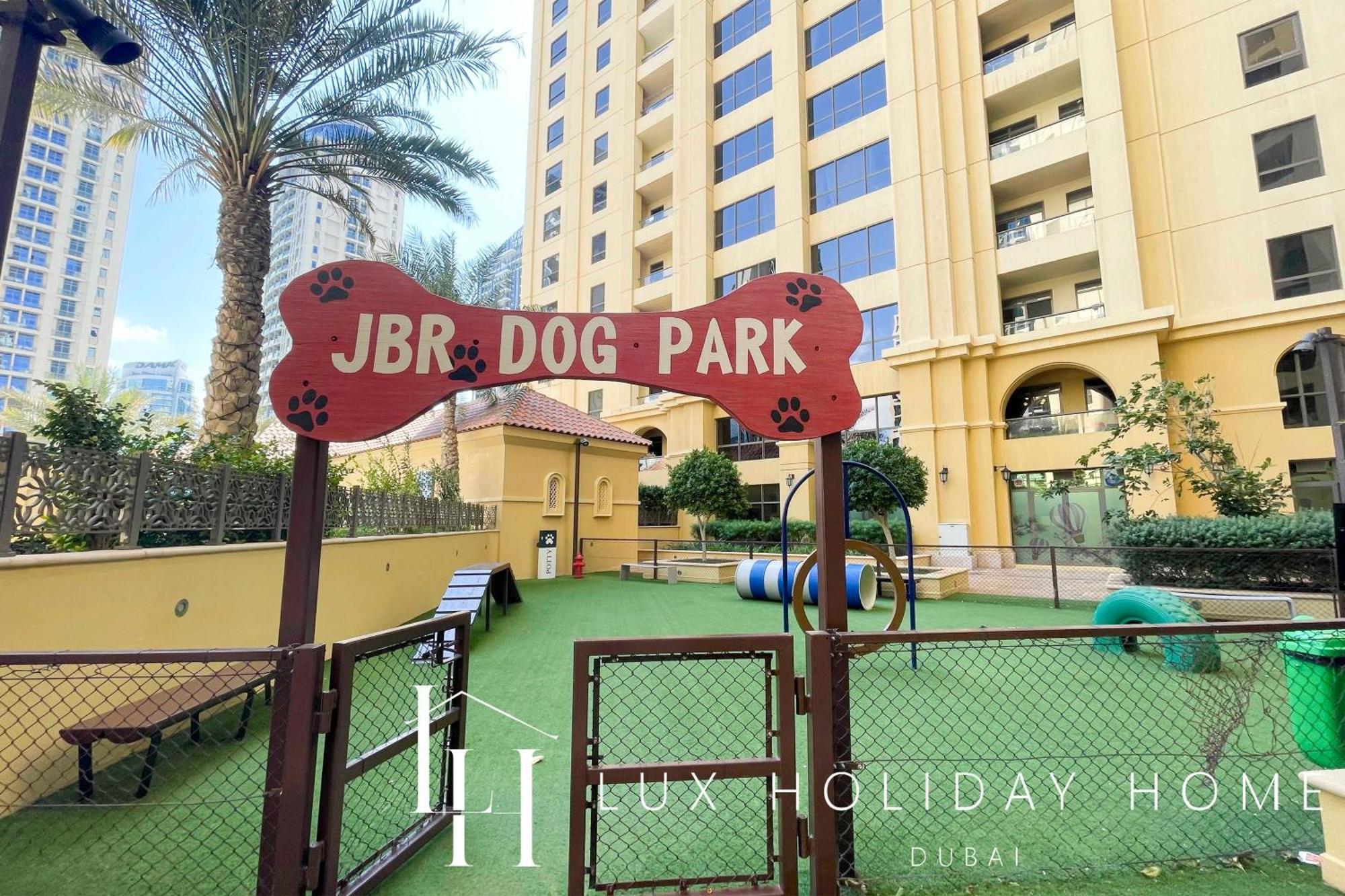 Lux The Eye Sea View Apartment Dubai