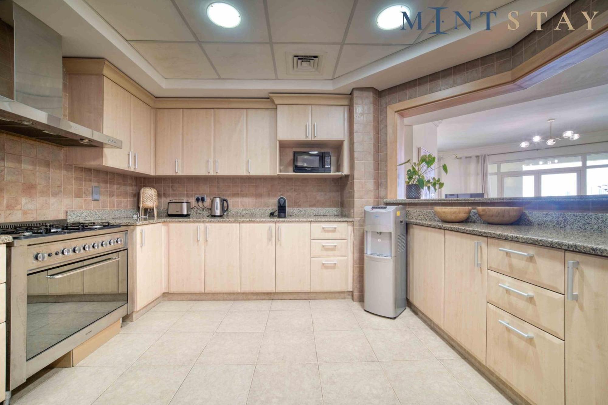 Shoreline 14, Palm Jumeirah - Mint
