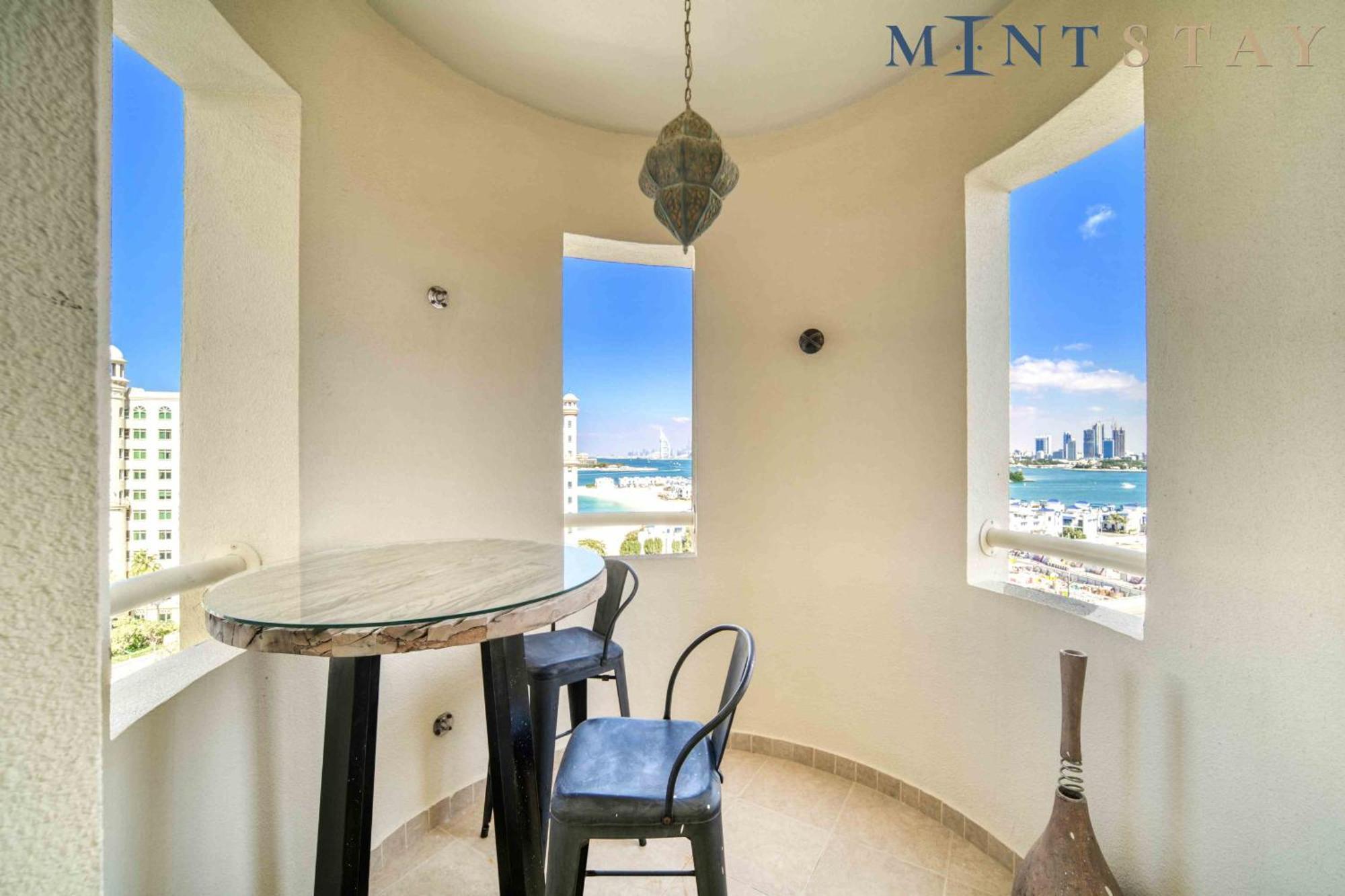 Shoreline 14, Palm Jumeirah - Mint Apartment