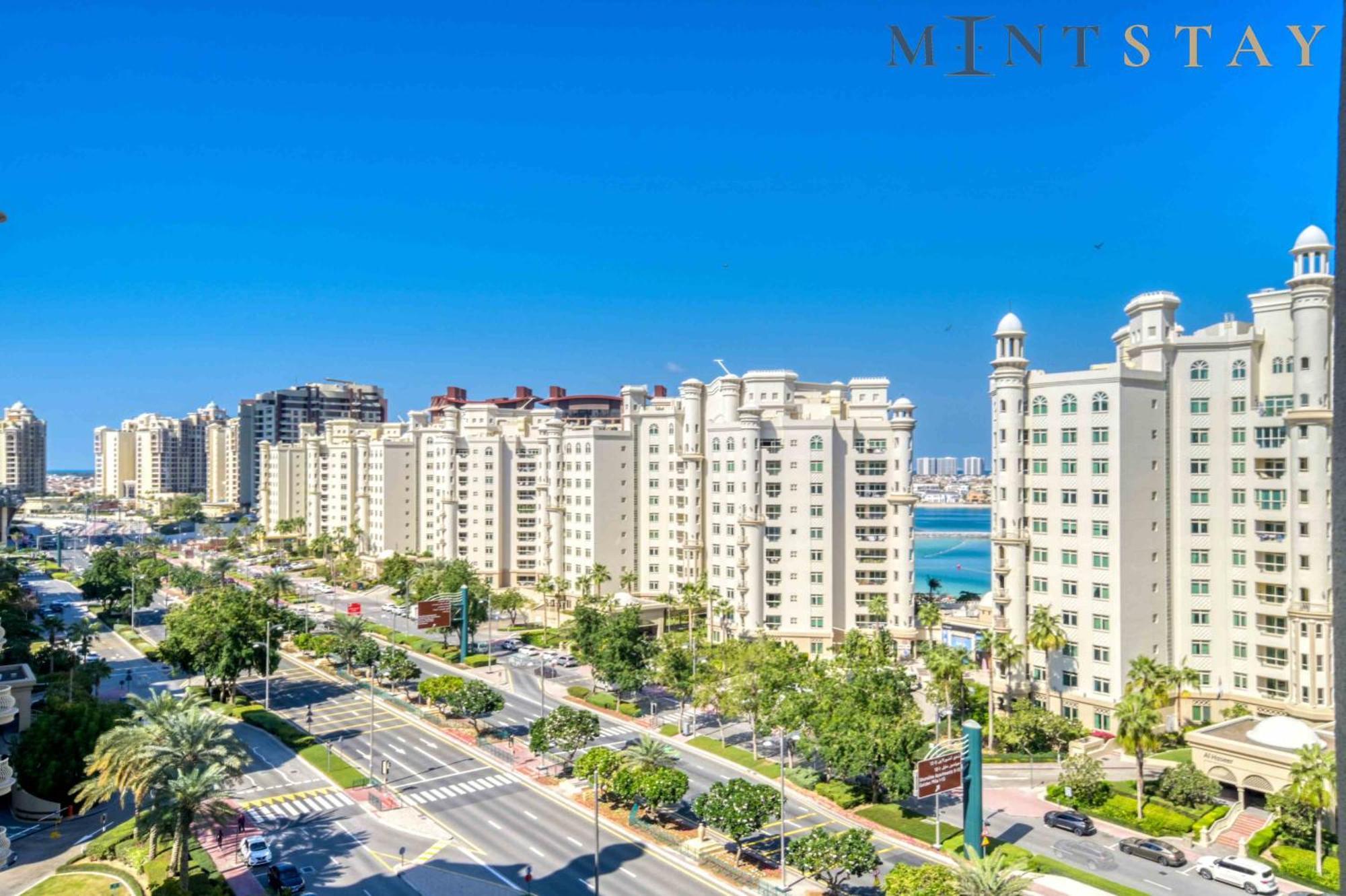 Shoreline 14, Palm Jumeirah - Mint * Dubai