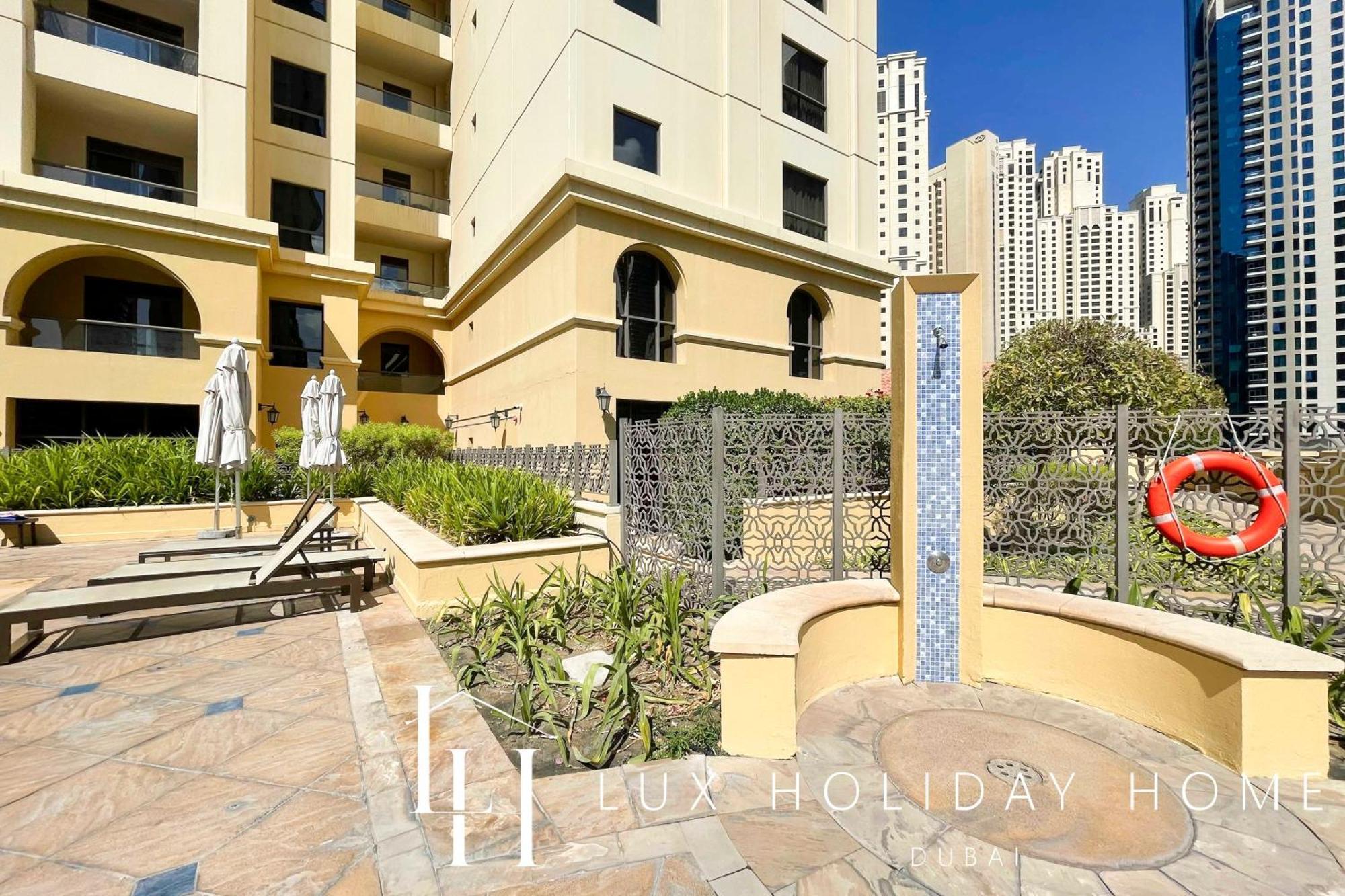 Lux The Eye Sea View * Dubai