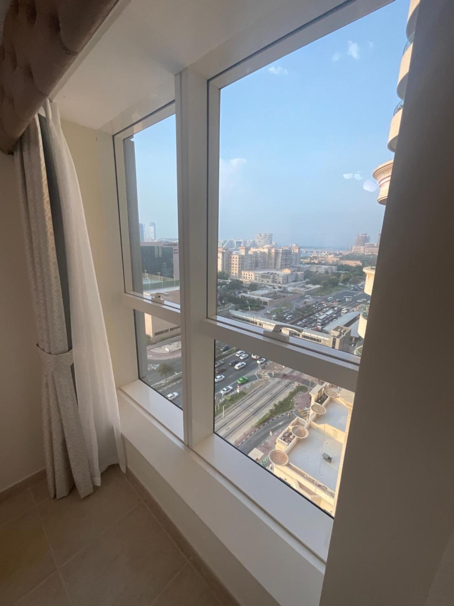 Ensuite In Coliving In Marina Dubai