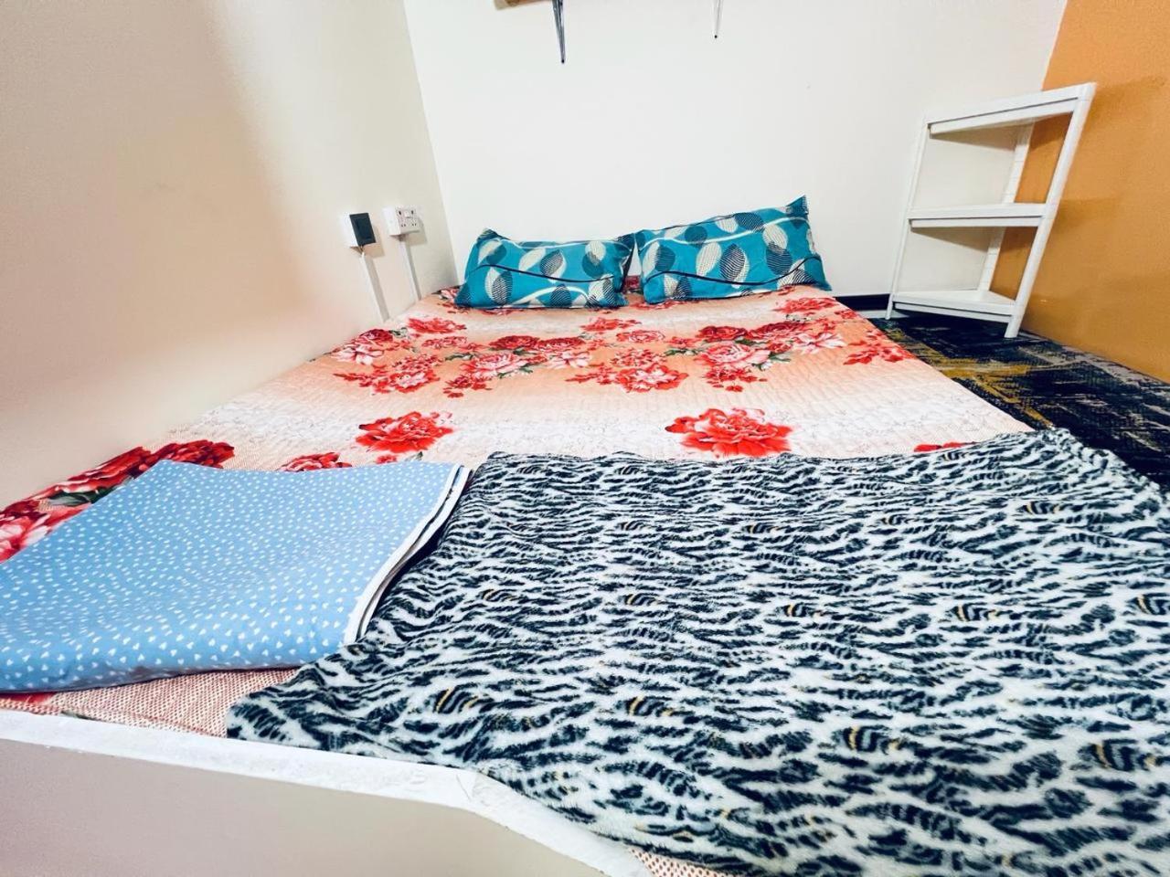 Moon Backpackers Burjman Exit 2, Family Partitions, Loft Partitions, *