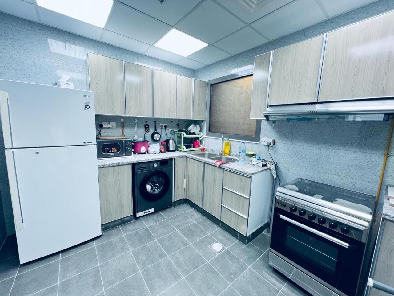 Hospedagem domiciliar Moon Backpackers Burjman Exit 2, Family Partitions, Loft Partitions, *