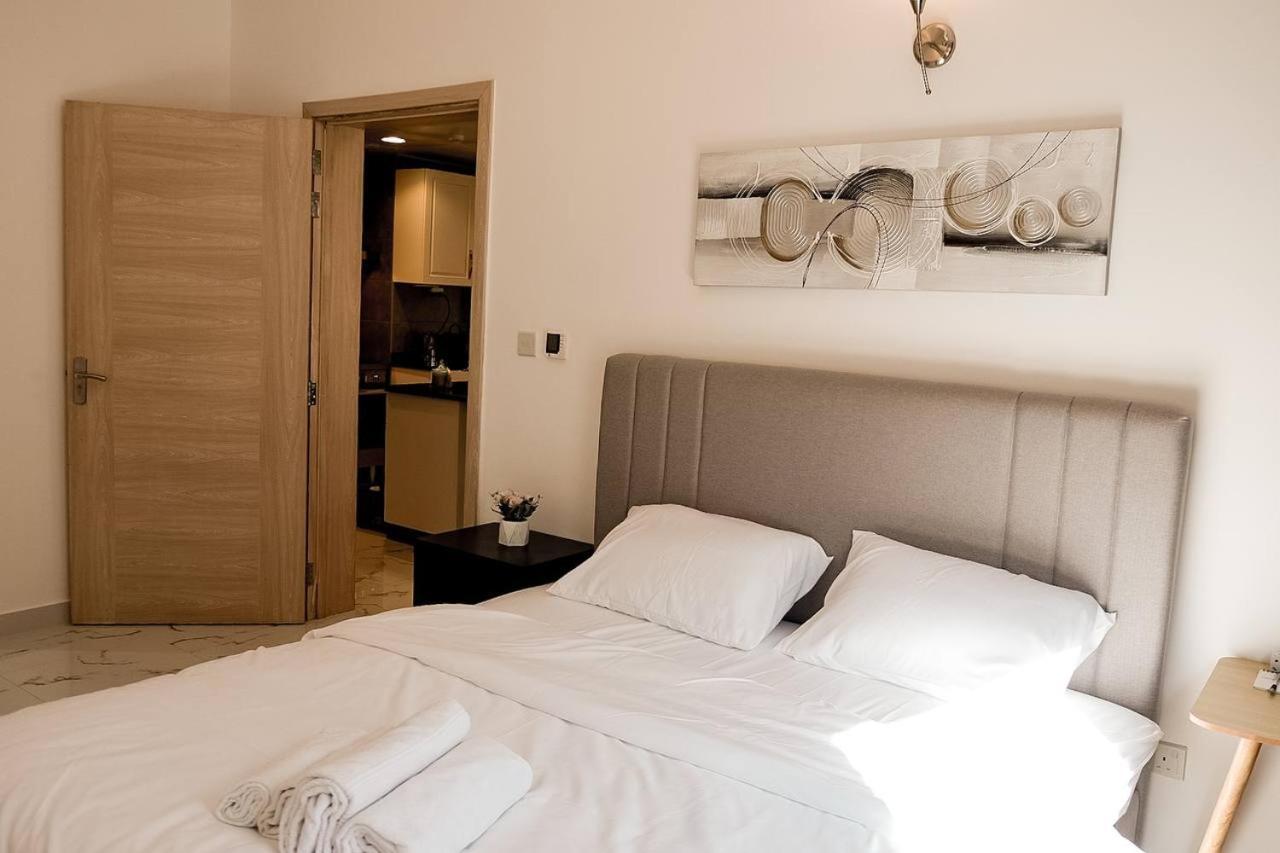 Dubaistay Luxury 2 Bedroom Jvc King And Queensize * Dubai