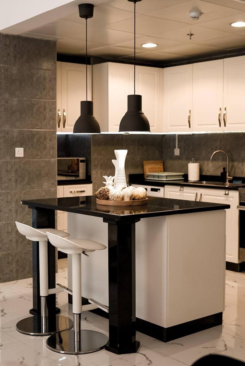 Dubaistay Luxury 2 Bedroom Jvc King And Queensize Dubai