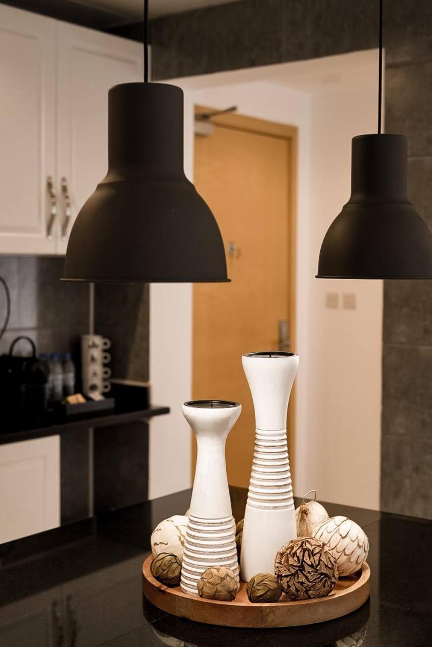 Apartment Dubaistay Luxury 2 Bedroom Jvc King And Queensize Dubai