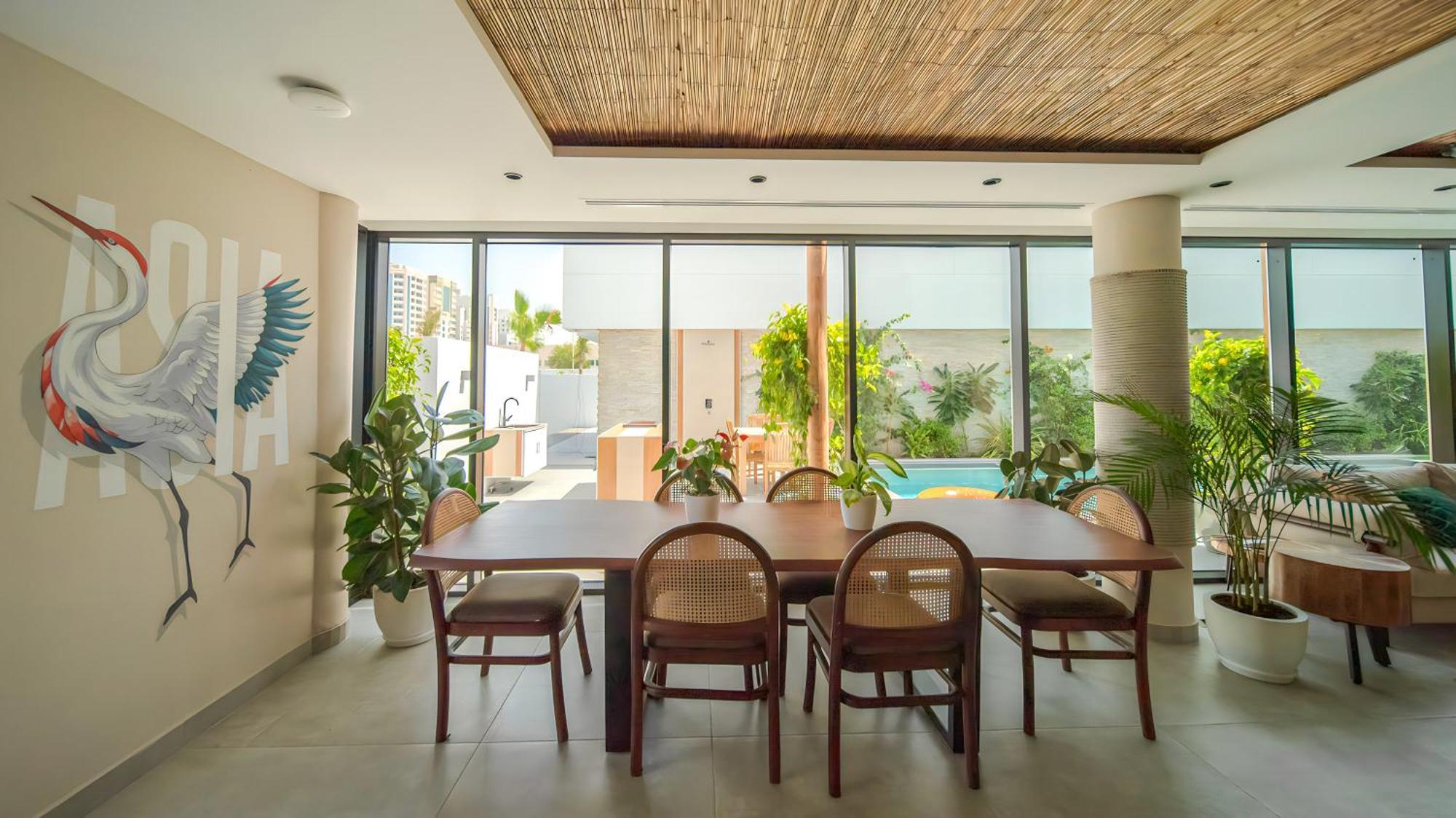 Nas House Private 4*