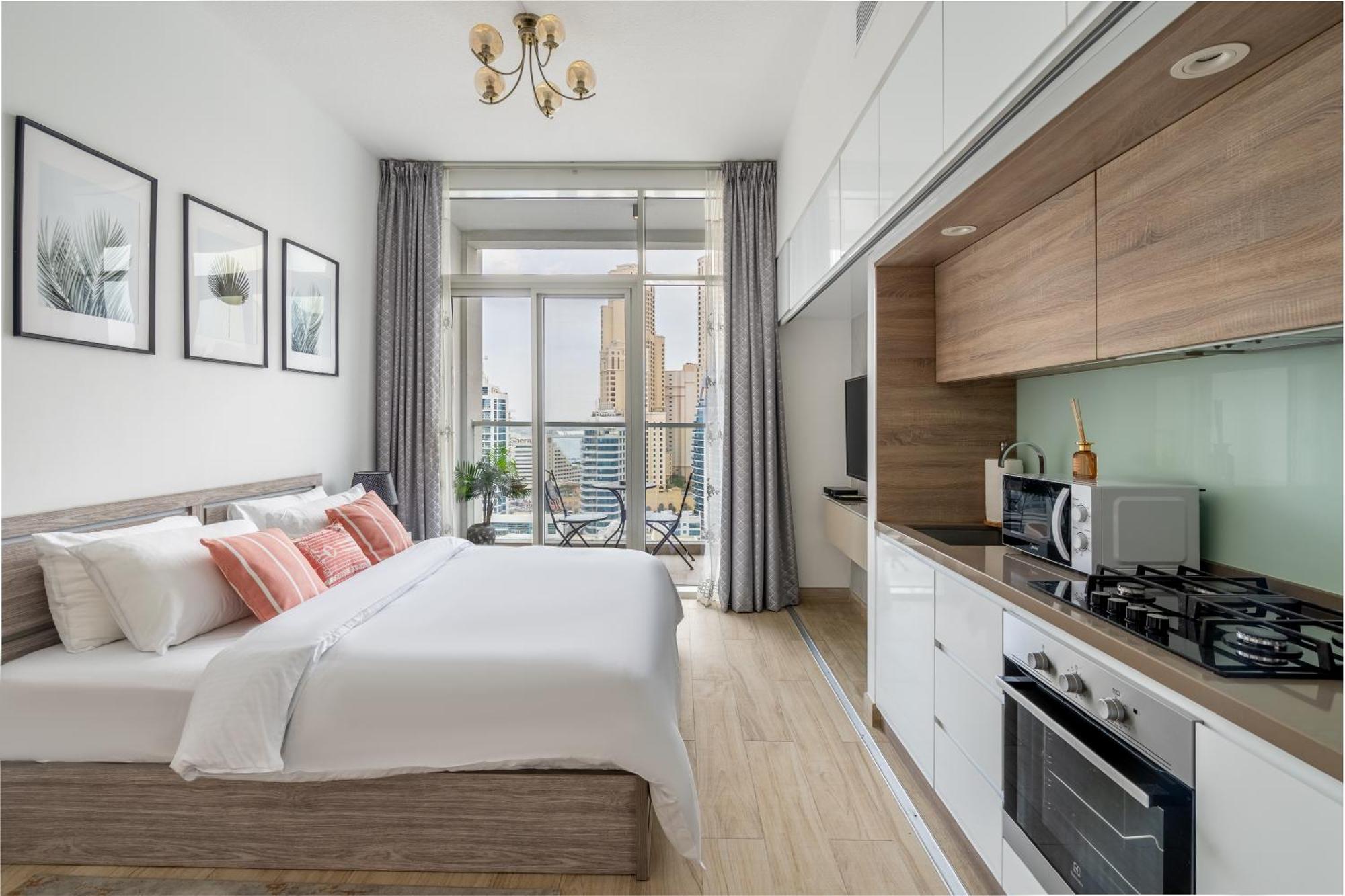 Flash Sale! Romantic Studio With Amazing Marina Views From The Balcony- Marina Apartment