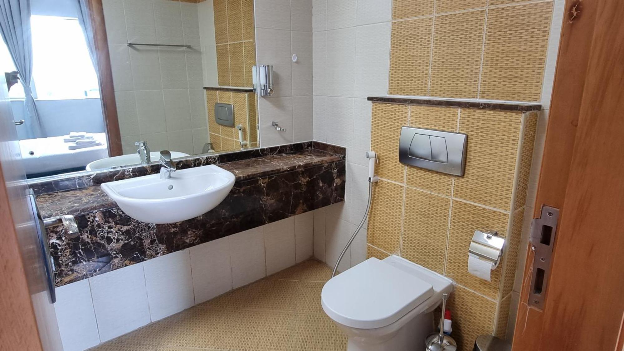 Granada Marina Diamond 5 Apartment Dubai