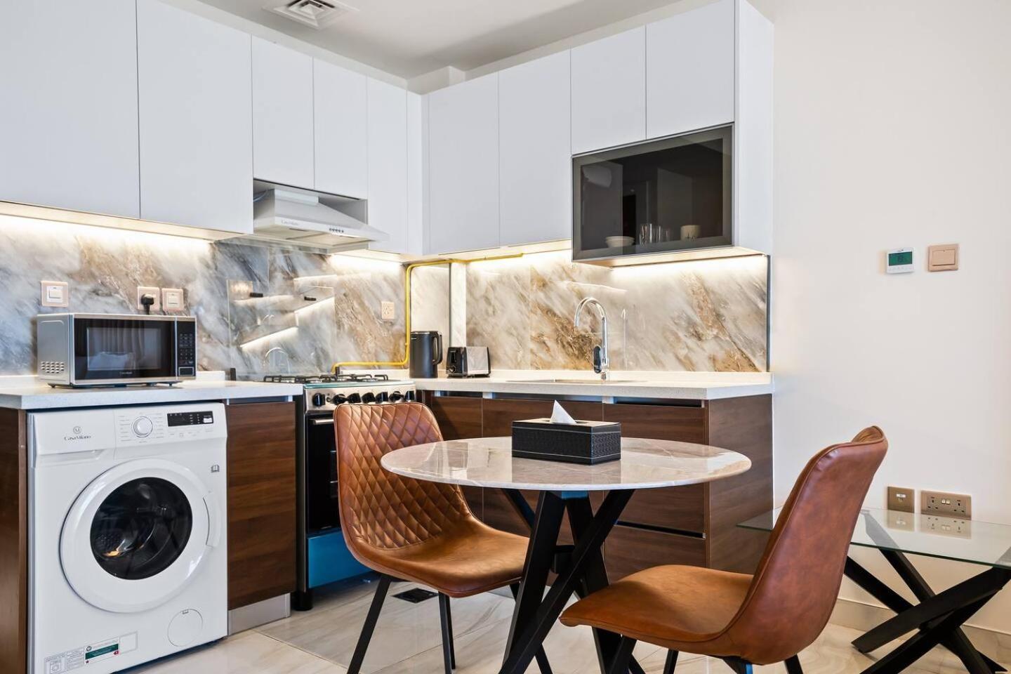 Stylish Studio - Miracle Gardens Apartment Dubai