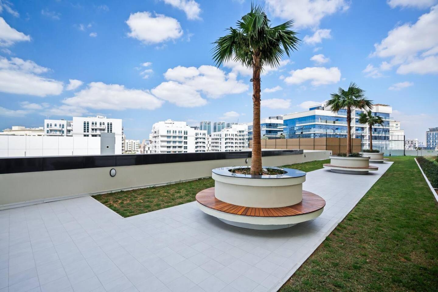 Stylish Studio - Miracle Gardens Apartment *