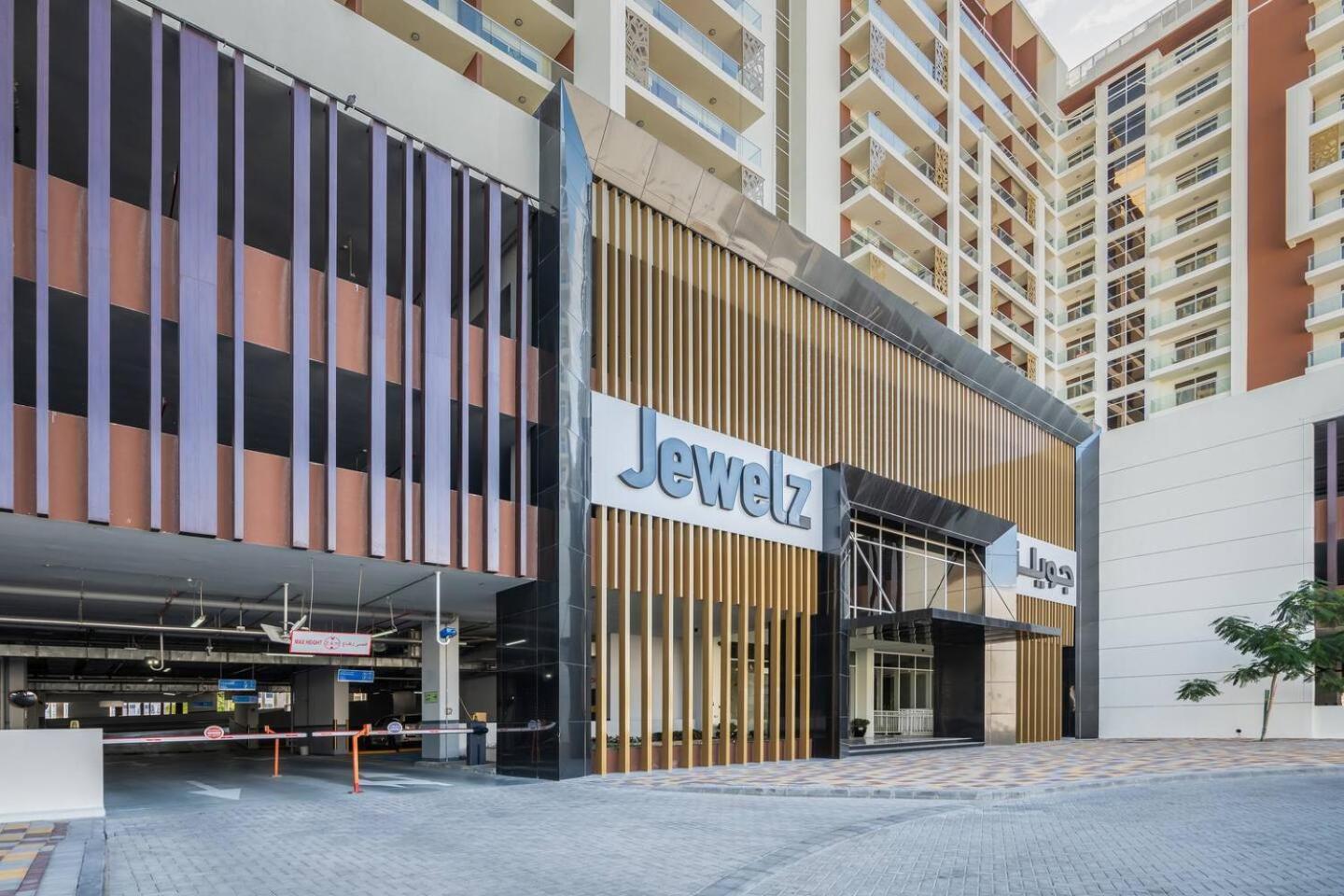Apartment Stylish Studio - Miracle Gardens Dubai