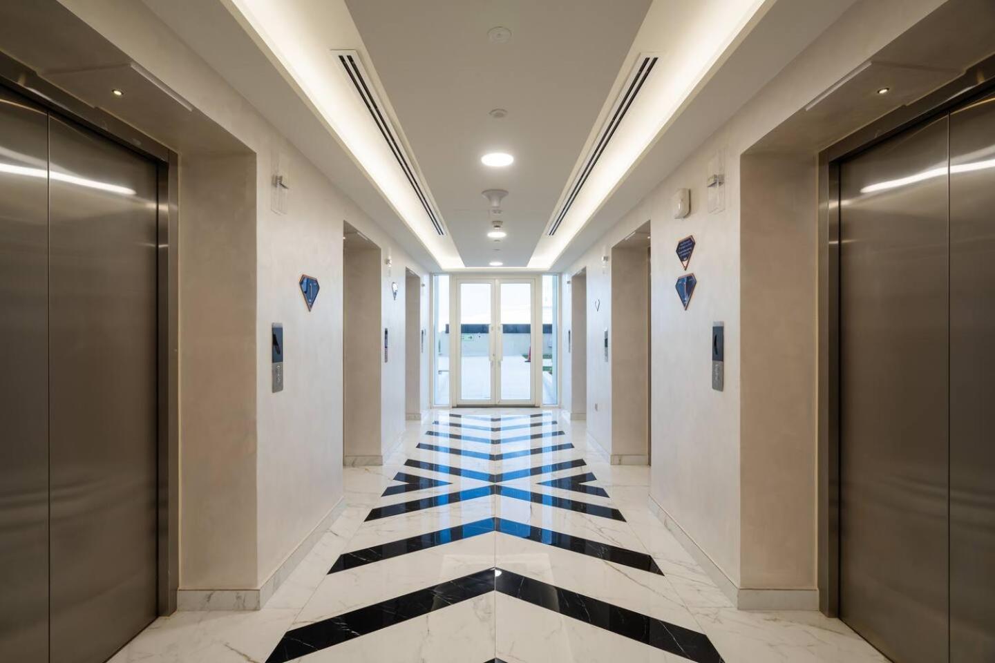 Stylish Studio - Miracle Gardens Apartment Dubai