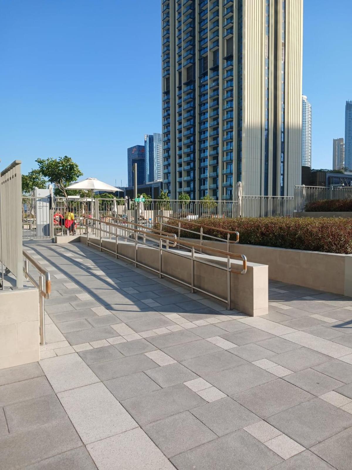 Daire Brand New Modern 2br Retreat, Walk To Mall - Downtown Views Ll Dubai