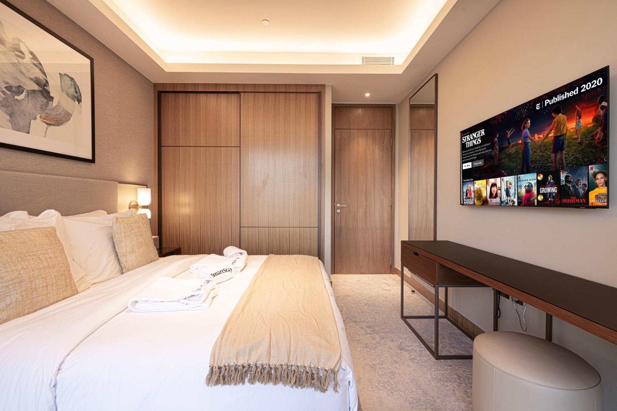 Smartstay At Address Opera - Unique Burj Khalifa Views - Brand New Luxury Residences *